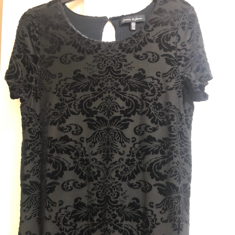 French swirl velour dress, short sleeve stretchy w/ lining size Med